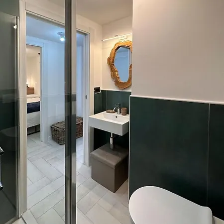 Cozy Town Centre, 2bth And Garage Cervinia Daire *