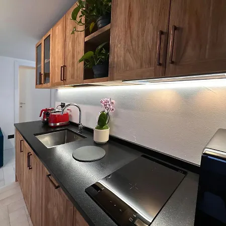 Cozy Town Centre, 2bth And Garage Cervinia Daire *