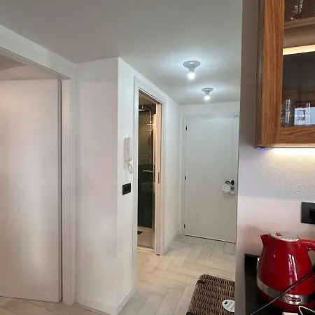 Cozy Town Centre, 2bth And Garage Cervinia Daire *